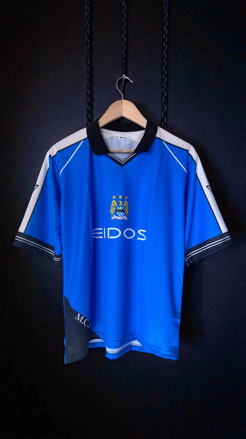 MANCHESTER CITY RETRO HOME KIT