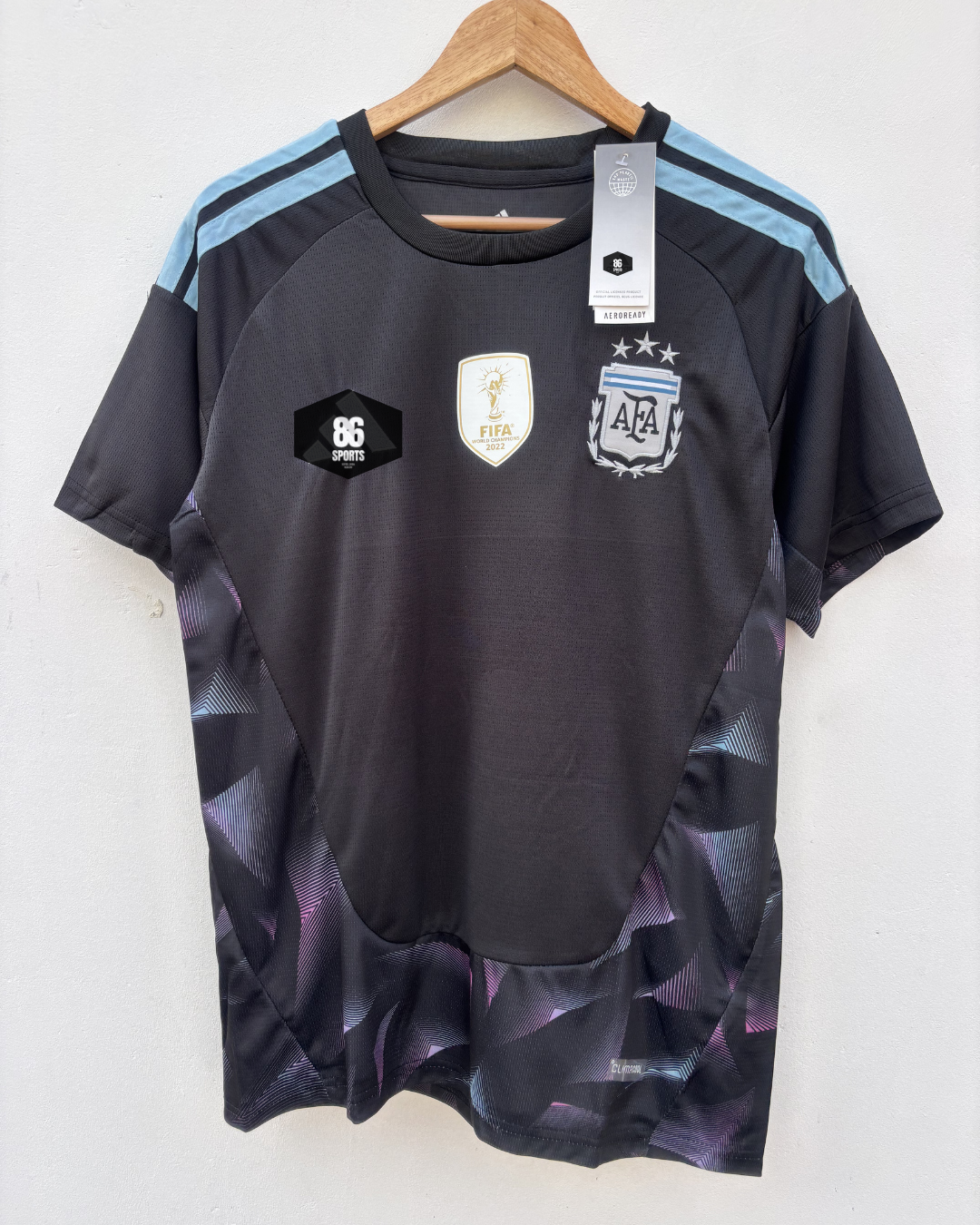 𝐈𝐦𝐩𝐨𝐫𝐭𝐞𝐝  𝐏𝐫𝐞𝐦𝐢𝐮𝐦 𝐌𝐚𝐬𝐭𝐞𝐫 𝐄𝐝𝐢𝐭𝐢𝐨𝐧 - ARGENTINA GK KIT WITH SHORTS 2026