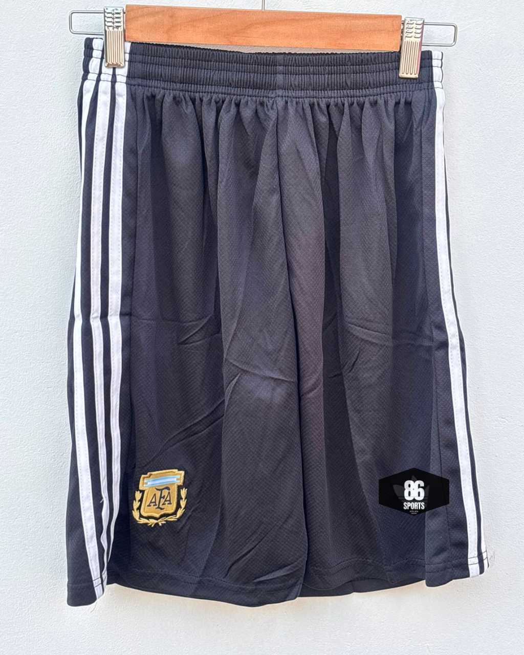 𝐈𝐦𝐩𝐨𝐫𝐭𝐞𝐝  𝐏𝐫𝐞𝐦𝐢𝐮𝐦 𝐌𝐚𝐬𝐭𝐞𝐫 𝐄𝐝𝐢𝐭𝐢𝐨𝐧 - ARGENTINA AWAY KIT WITH SHORTS 2026