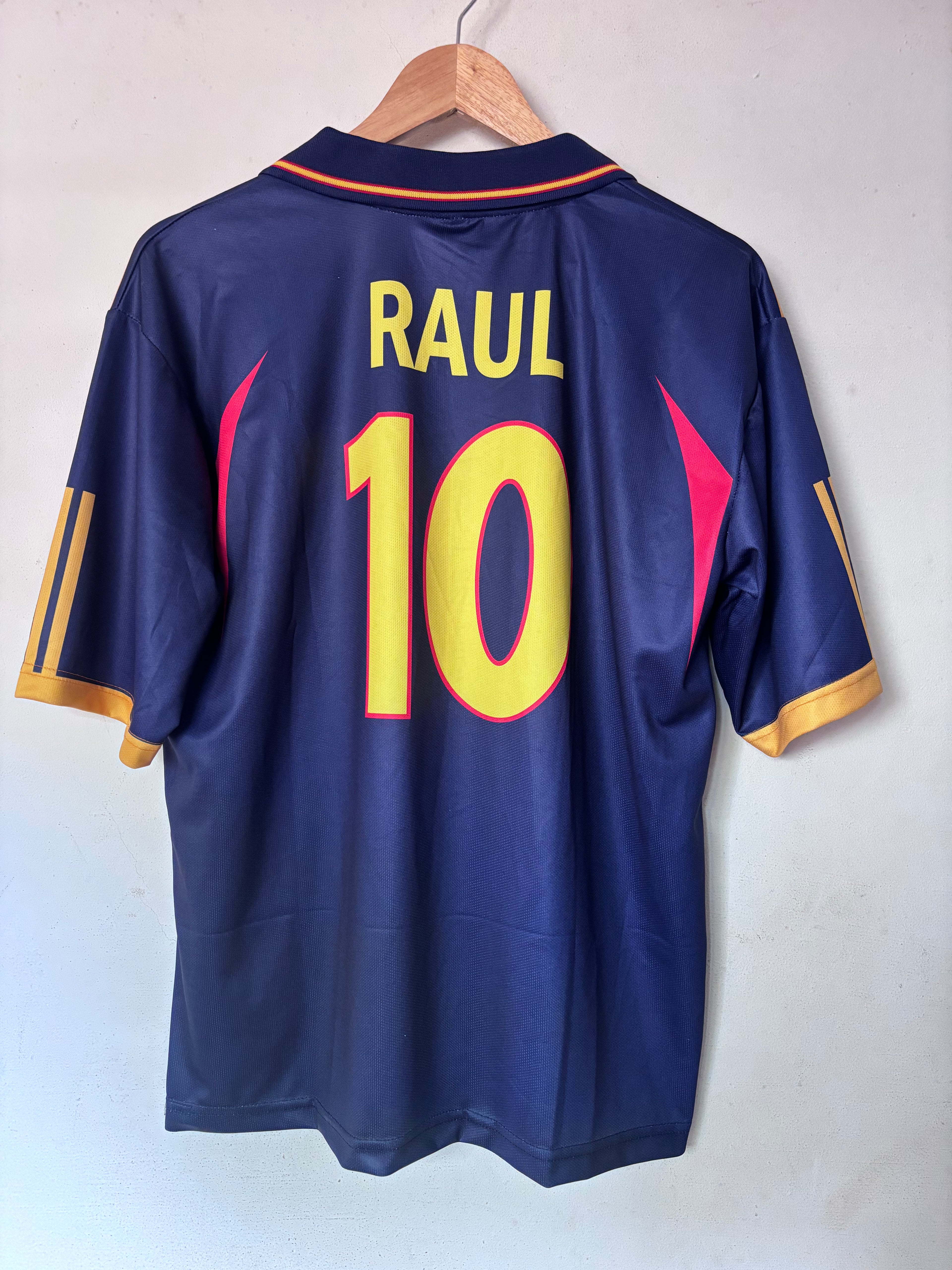 SPAIN AWAY KIT 2000-02