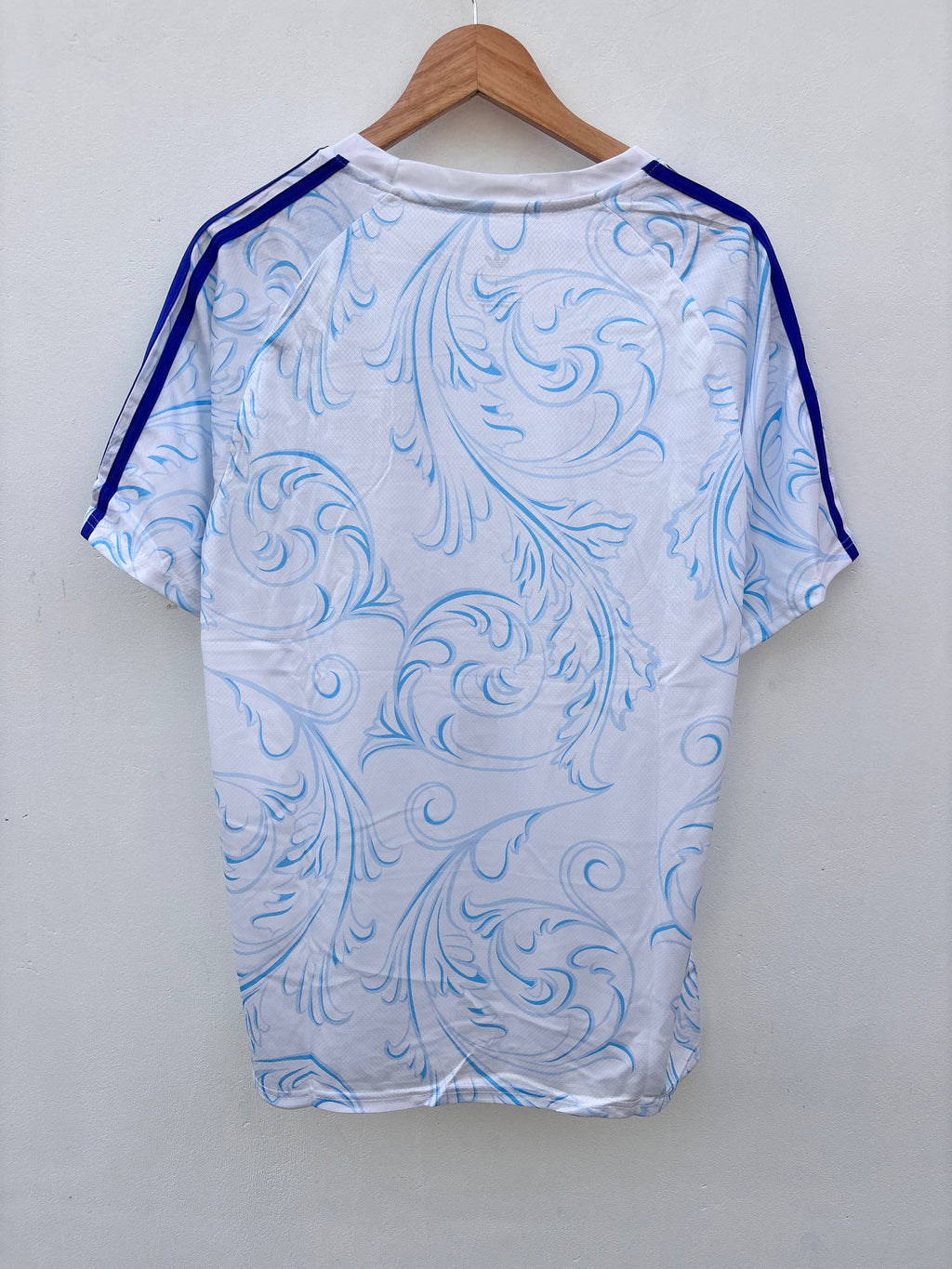 𝐈𝐦𝐩𝐨𝐫𝐭𝐞𝐝  𝐏𝐫𝐞𝐦𝐢𝐮𝐦 𝐌𝐚𝐬𝐭𝐞𝐫 𝐄𝐝𝐢𝐭𝐢𝐨𝐧 - ARGENTINA AWAY KIT WITH SHORTS 2026