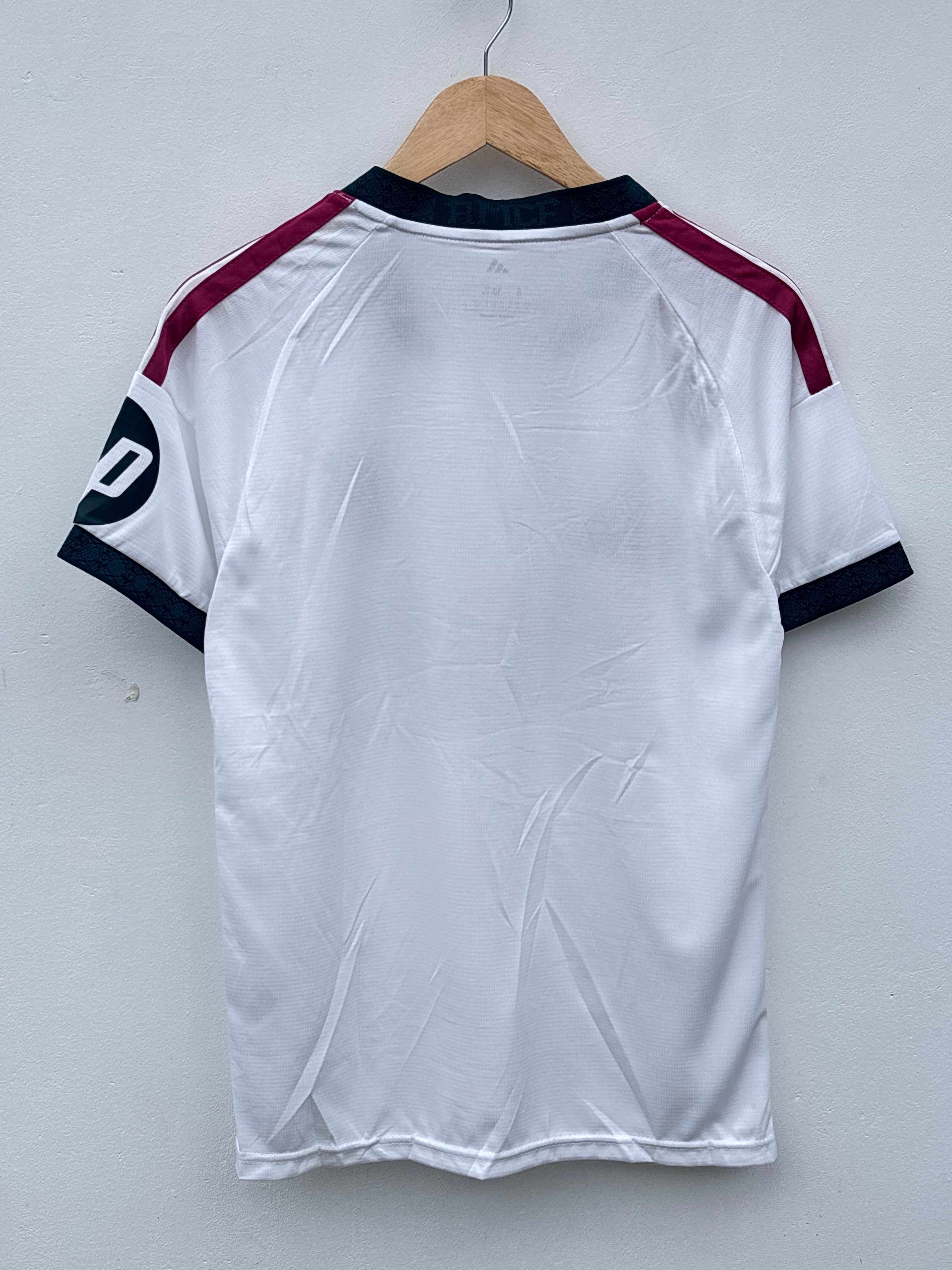 𝐈𝐦𝐩𝐨𝐫𝐭𝐞𝐝  𝐏𝐫𝐞𝐦𝐢𝐮𝐦 𝐄𝐝𝐢𝐭𝐢𝐨𝐧 -  REAL MADRID NEW SEASON KIT WITH SHORTS 2026