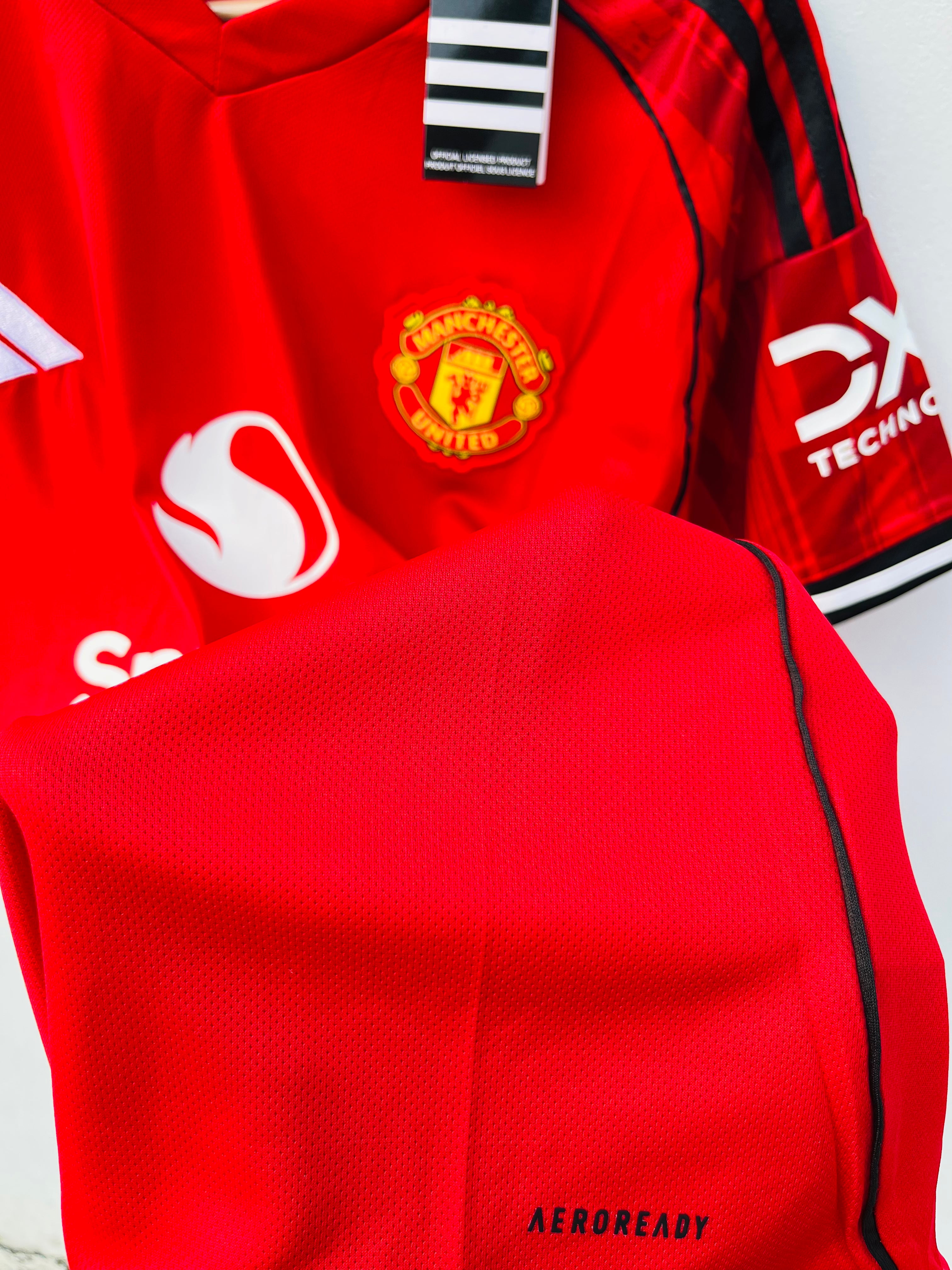 𝐈𝐦𝐩𝐨𝐫𝐭𝐞𝐝  𝐏𝐫𝐞𝐦𝐢𝐮𝐦 𝐄𝐝𝐢𝐭𝐢𝐨𝐧 - MANCHESTER UNITED 𝟐𝟓/𝟐𝟔 𝐇𝐎𝐌𝐄 𝐊𝐈𝐓