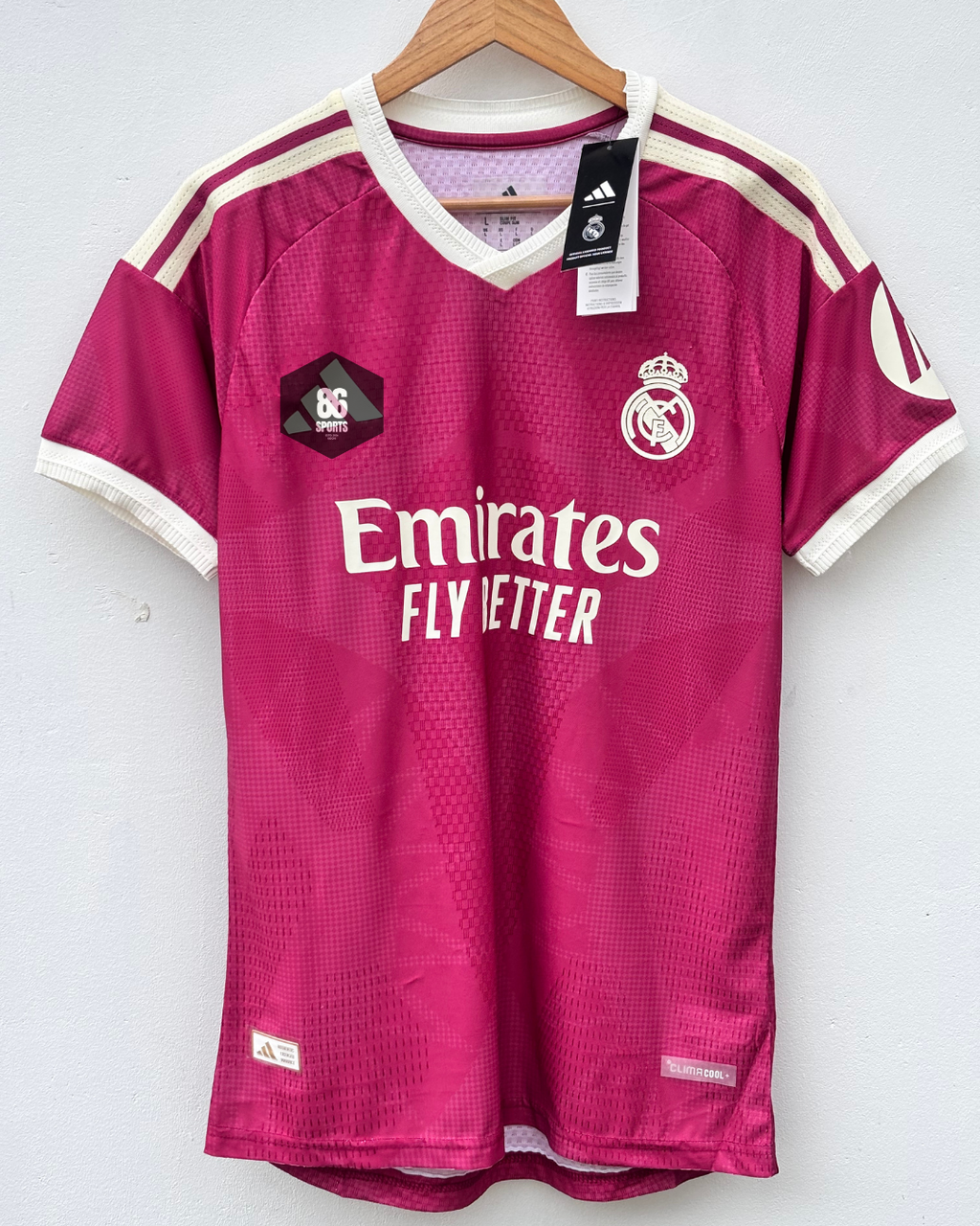 𝐈𝐦𝐩𝐨𝐫𝐭𝐞𝐝 𝐏𝐥𝐚𝐲𝐞𝐫 𝐕𝐞𝐫𝐬𝐢𝐨𝐧
𝐄𝐝𝐢𝐭𝐢𝐨𝐧 -  REAL MADRID  NEW SEASON AWAY KIT PINK 2026-27